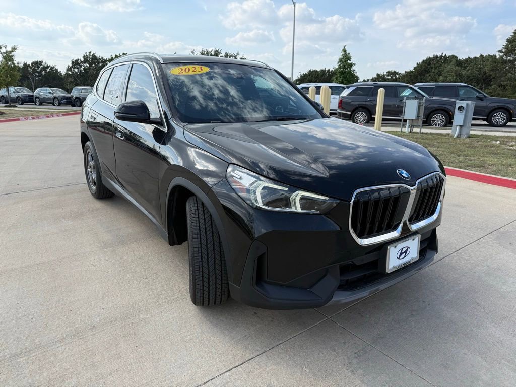Used 2023 BMW X1 xDrive28i w/ Convenience Package AWD/4WD image 3