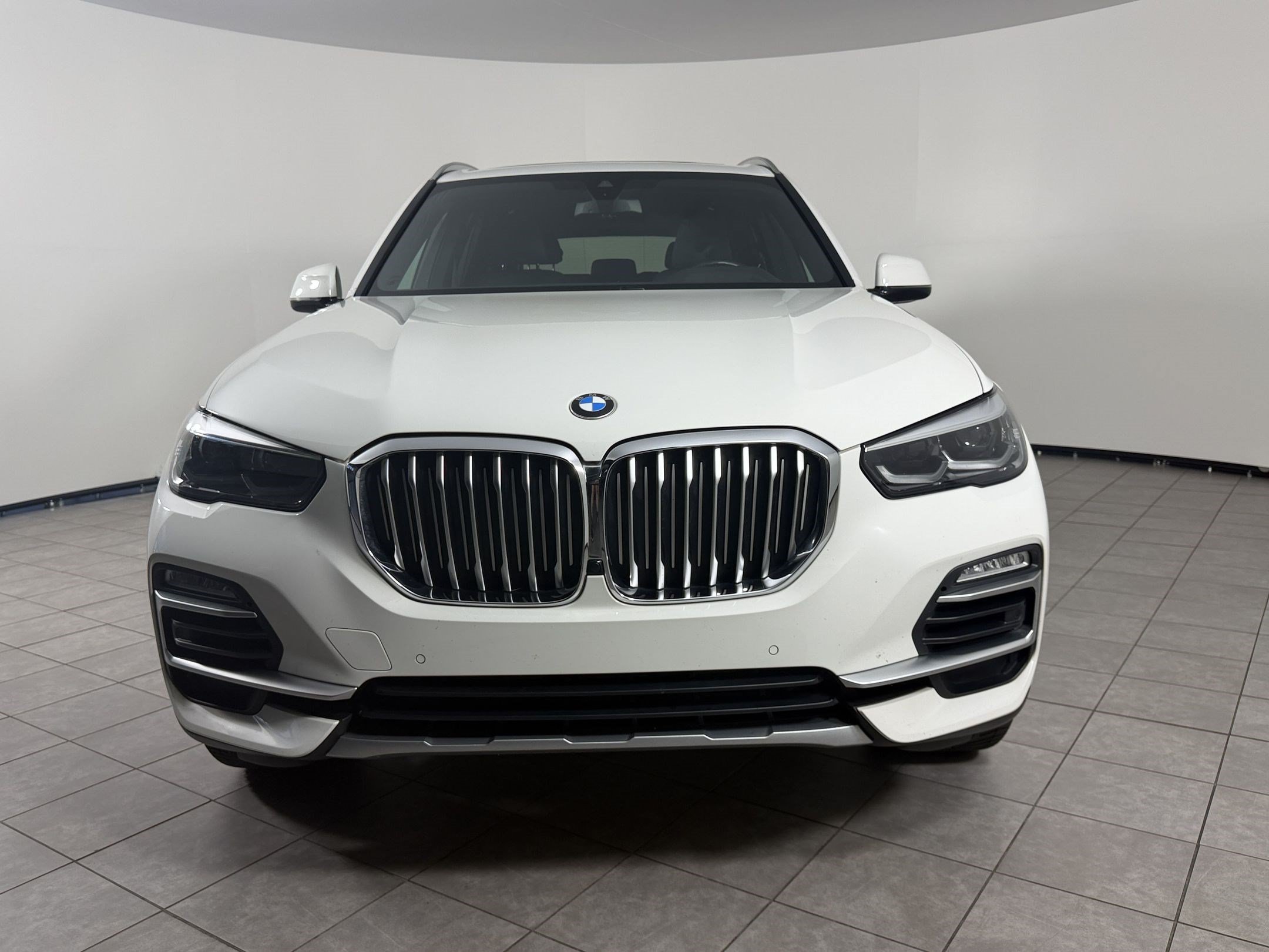 Used 2019 BMW X5 xDrive40i w/ Luxury Seating Package AWD/4WD image 6