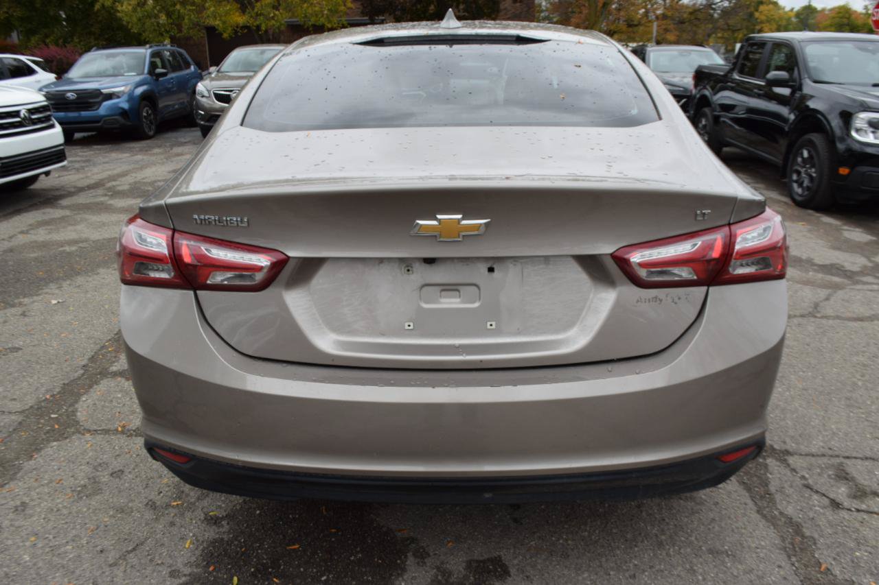 Used 2022 Chevrolet Malibu LT FWD image 8