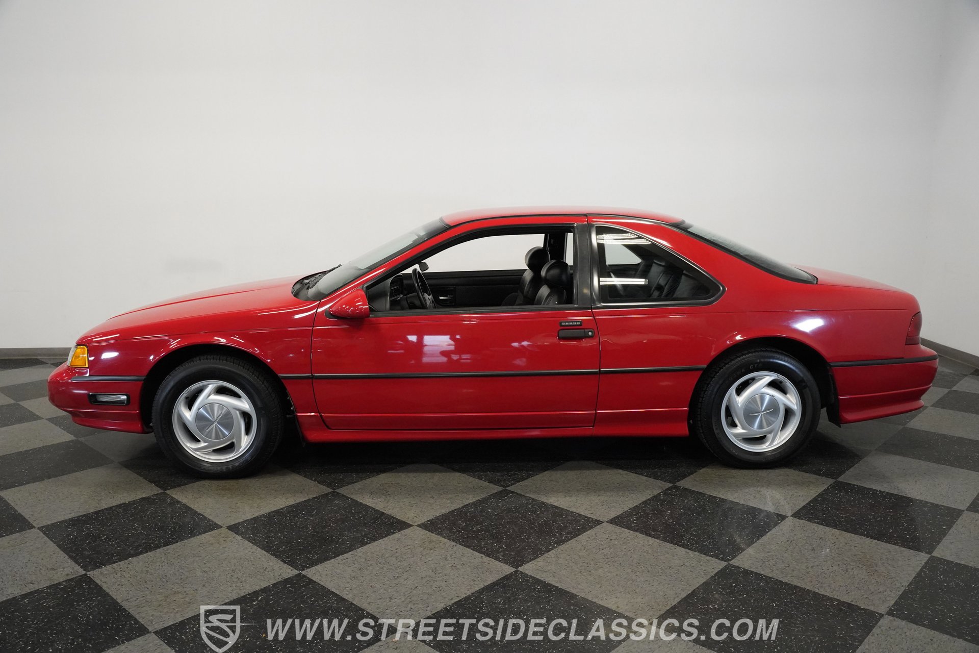 Used 1992 Ford Thunderbird Super image 9