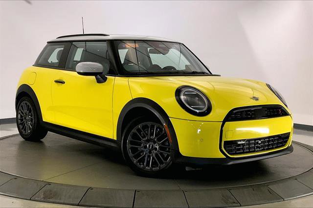 Certified 2025 MINI Cooper S image 33