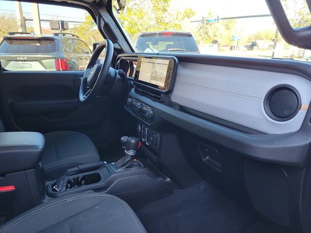 Used 2025 Jeep Gladiator Sport image 32