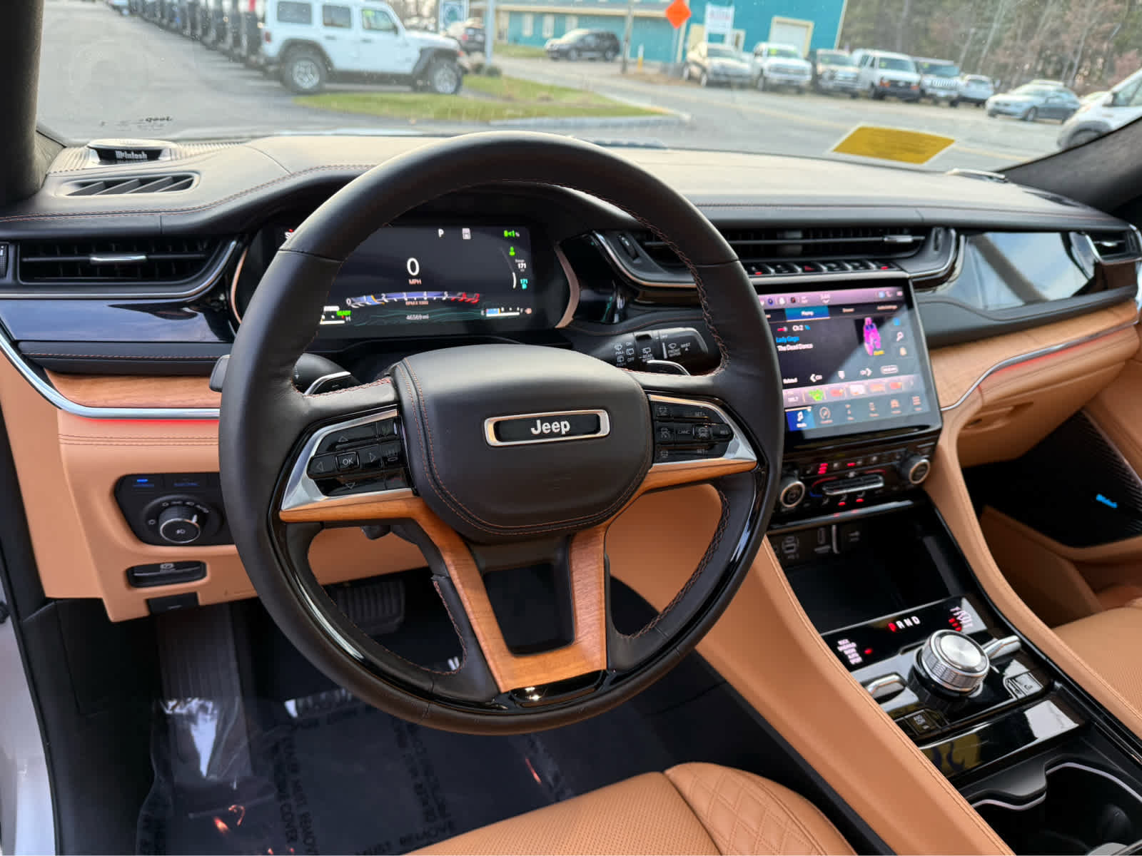 Used 2023 Jeep Grand Cherokee Summit image 13