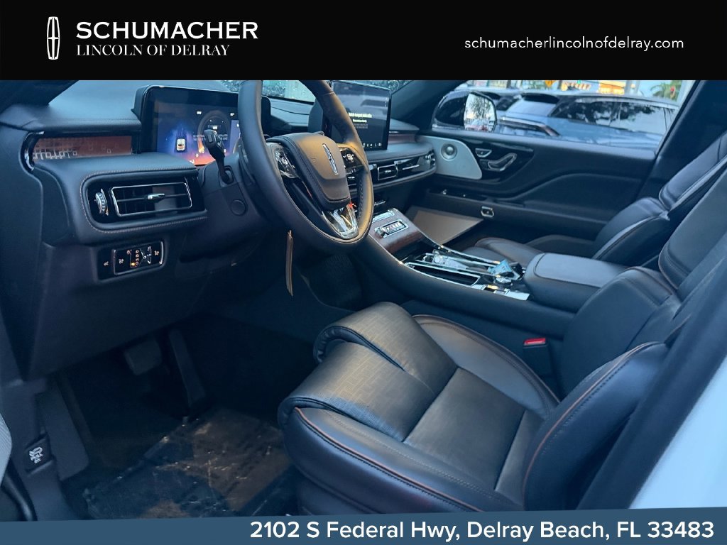New 2027 Lincoln Aviator Black Label w/ Black Label Special Edition AWD/4WD image 12