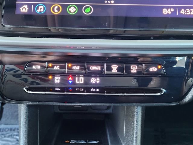 Used 2022 Chevrolet Bolt EUV LT image 21