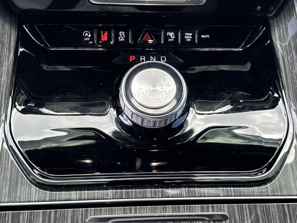 Used 2022 Jeep Wagoneer Series II RWD image 33