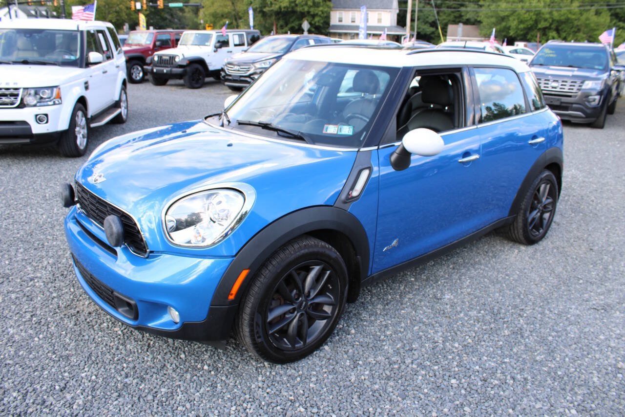 Used 2014 MINI Cooper Countryman S w/ Technology Package AWD/4WD image 2