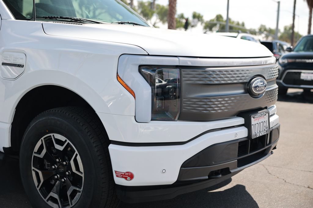 Used 2023 Ford F150 Lightning XLT image 7