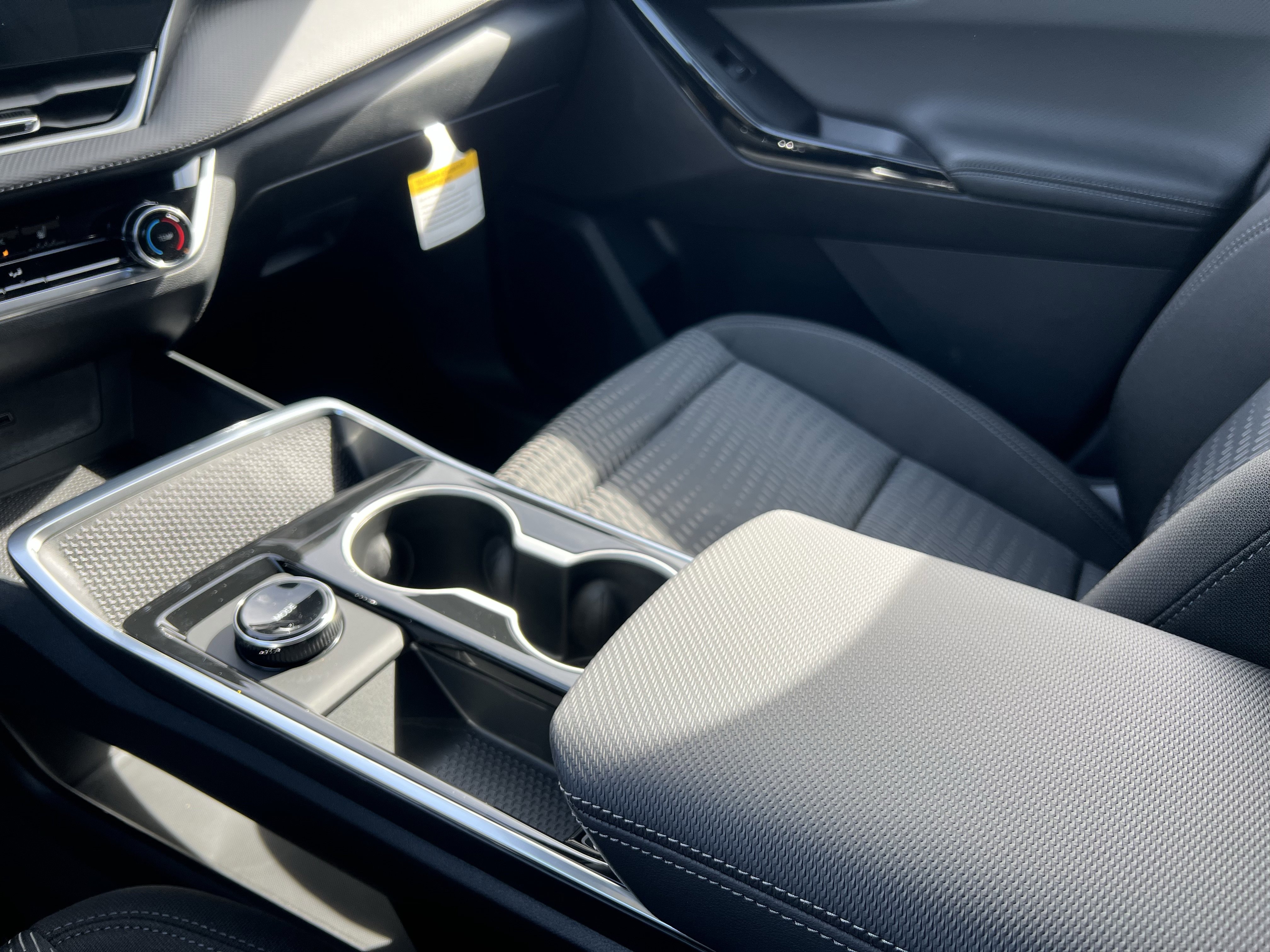 New 2026 Chevrolet Equinox LT w/ Safety and Technology Package image 30