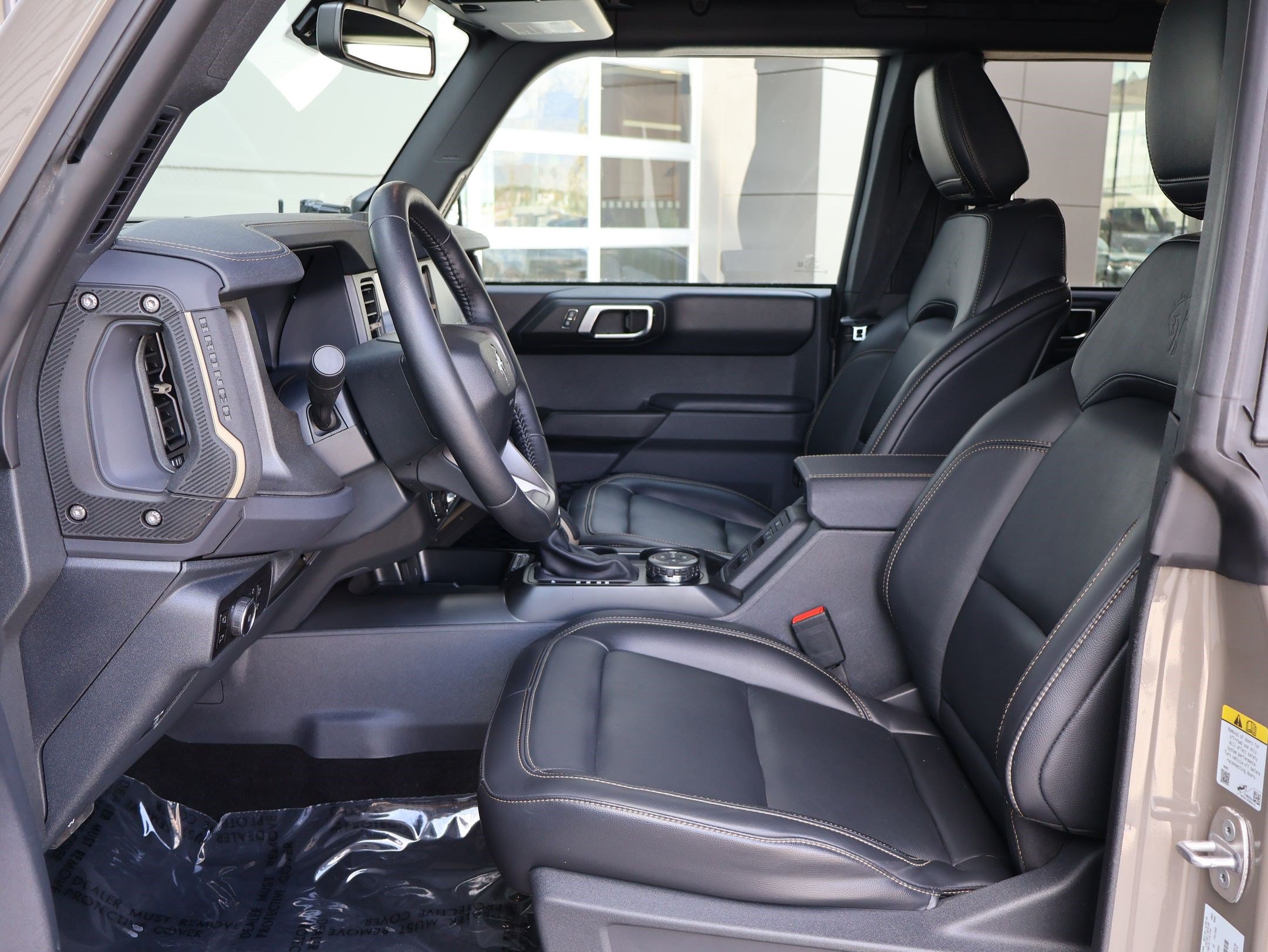 Used 2025 Ford Bronco Badlands AWD/4WD image 15