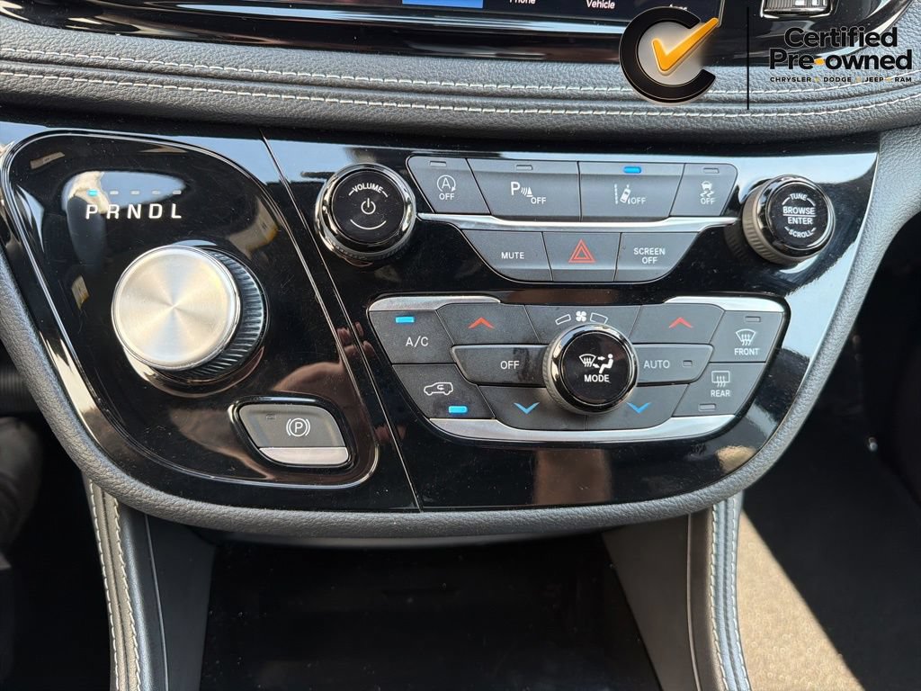 Certified 2023 Chrysler Pacifica Limited w/ Uconnect Theater Family Group AWD/4WD image 95