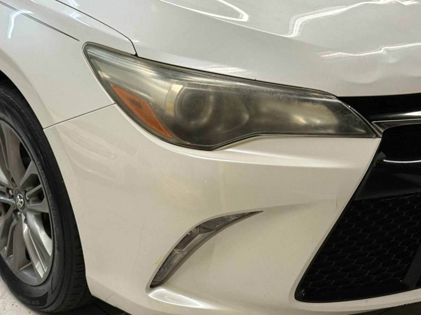 Used 2017 Toyota Camry SE FWD image 6