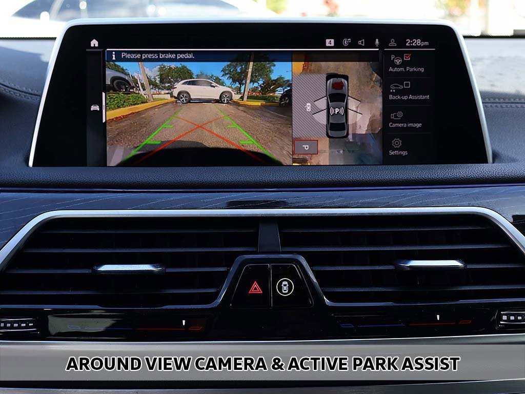 Used 2022 BMW 740i w/ M Sport Package image 6