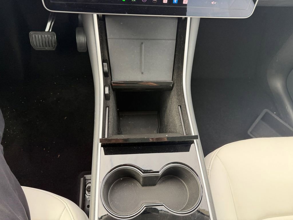 Used 2020 Tesla Model Y Long Range image 22
