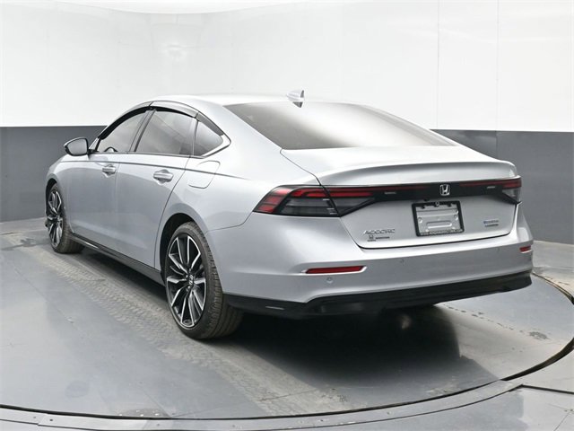 Used 2024 Honda Accord Touring image 7