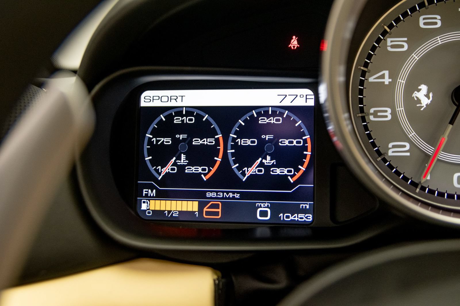 Used 2016 Ferrari California T RWD image 35