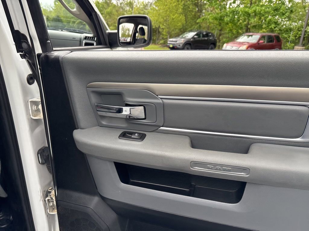 Used 2016 RAM 1500 Lone Star AWD/4WD image 35