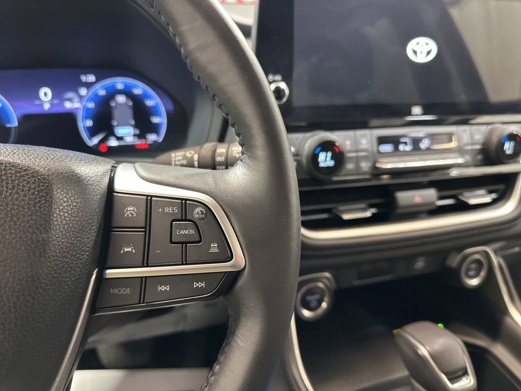 Used 2024 Toyota Grand Highlander Limited image 30