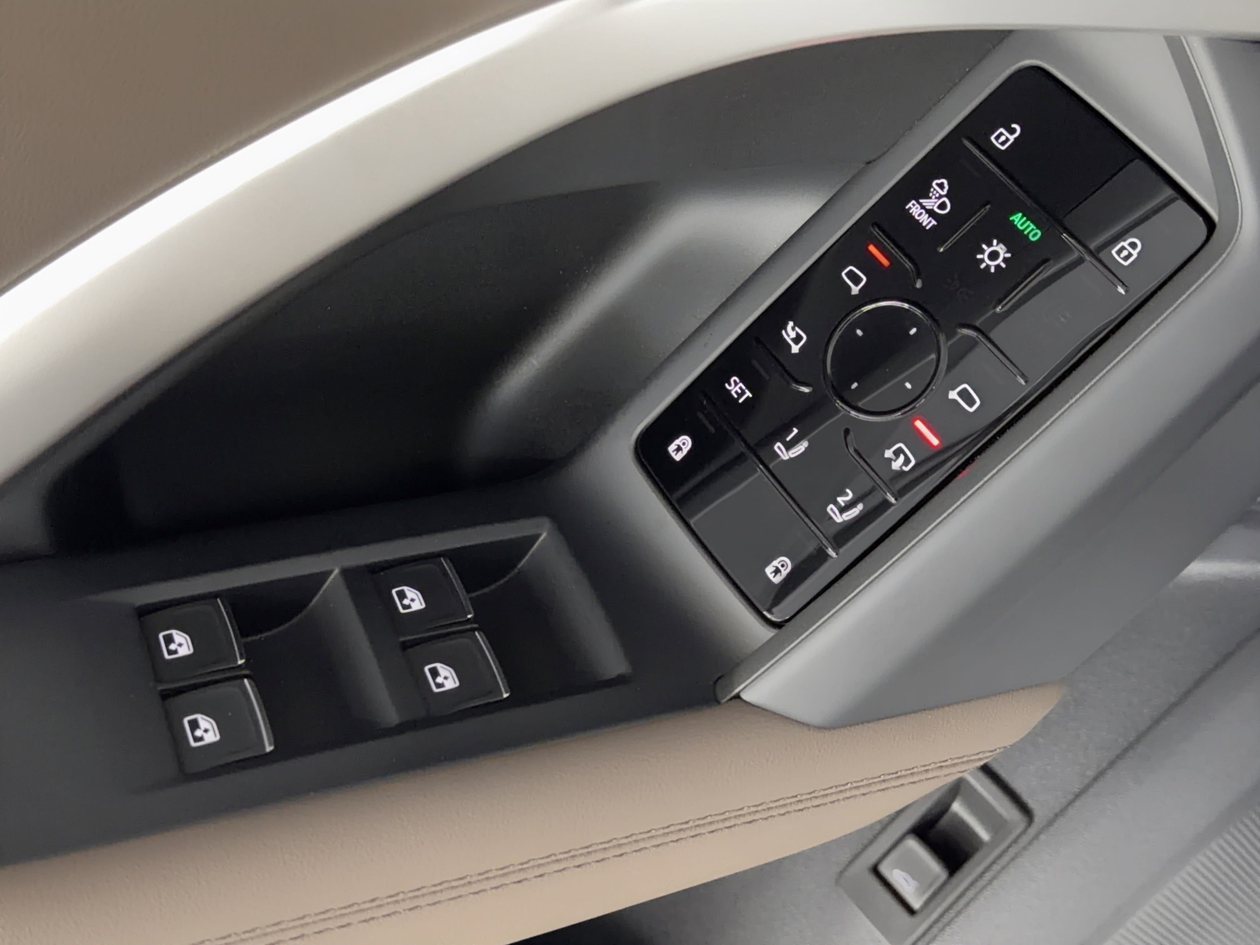 New 2025 Audi Q5 Prestige image 15