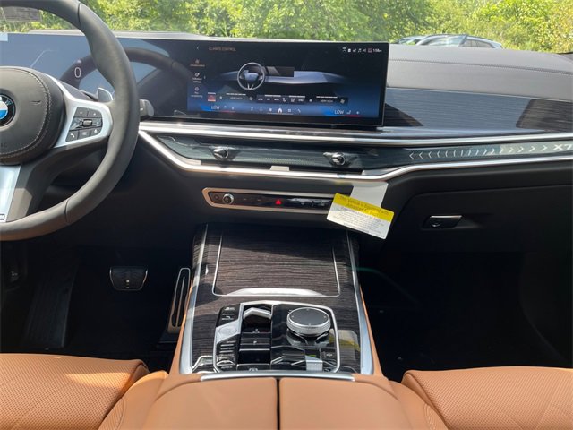 New 2026 BMW X7 xDrive40i w/ M Sport Package image 11