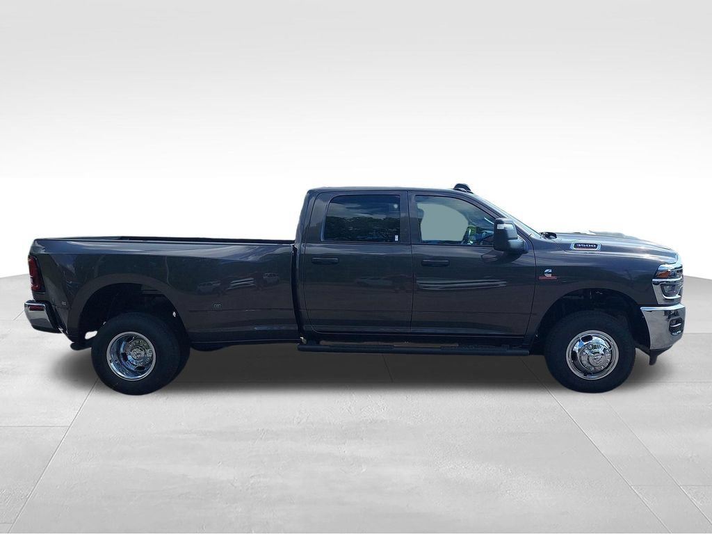 New 2027 RAM 3500 Tradesman AWD/4WD image 6