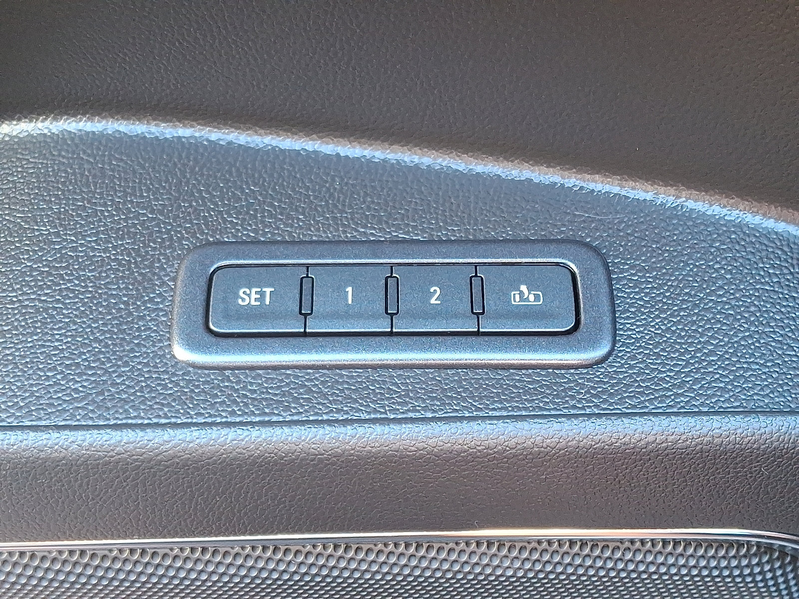 Used 2015 Chevrolet Tahoe LT image 26