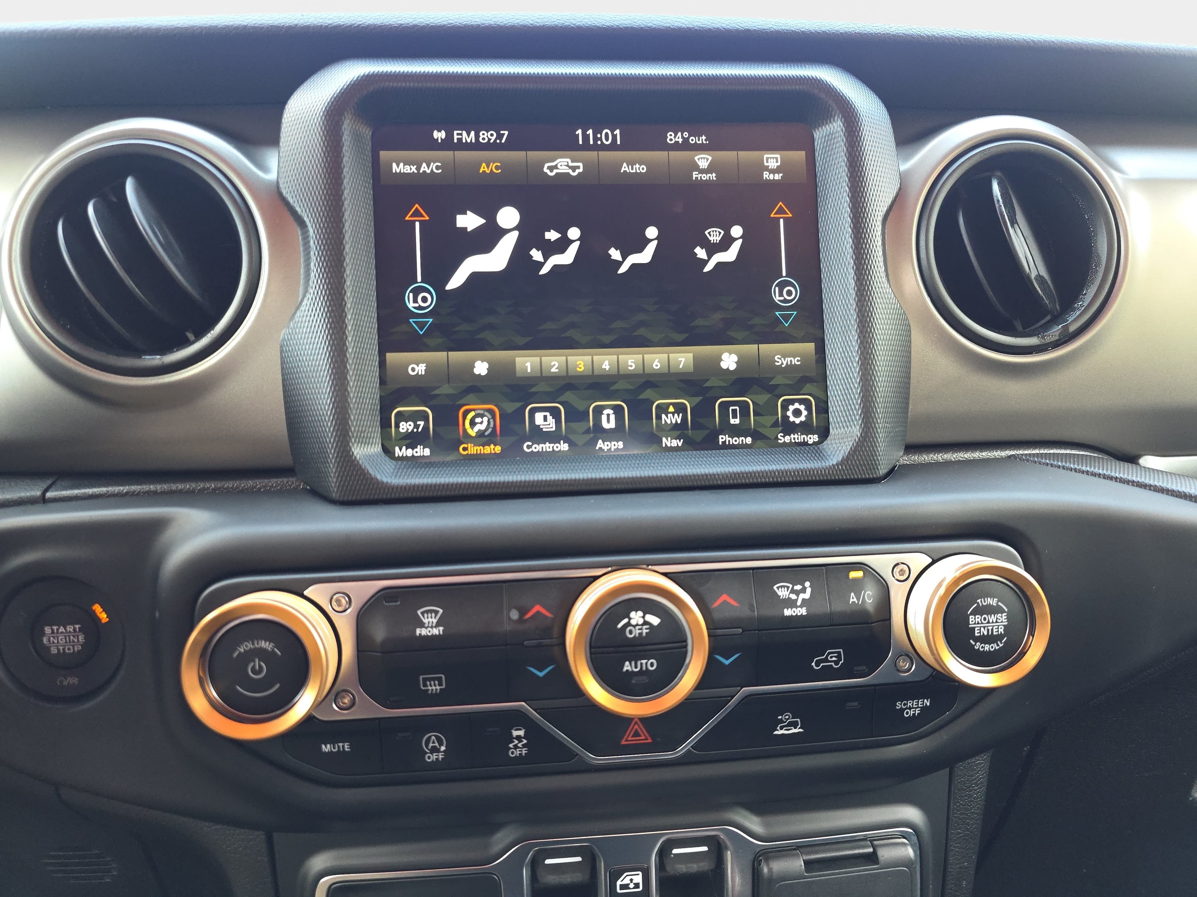Certified 2021 Jeep Gladiator Sport AWD/4WD image 21