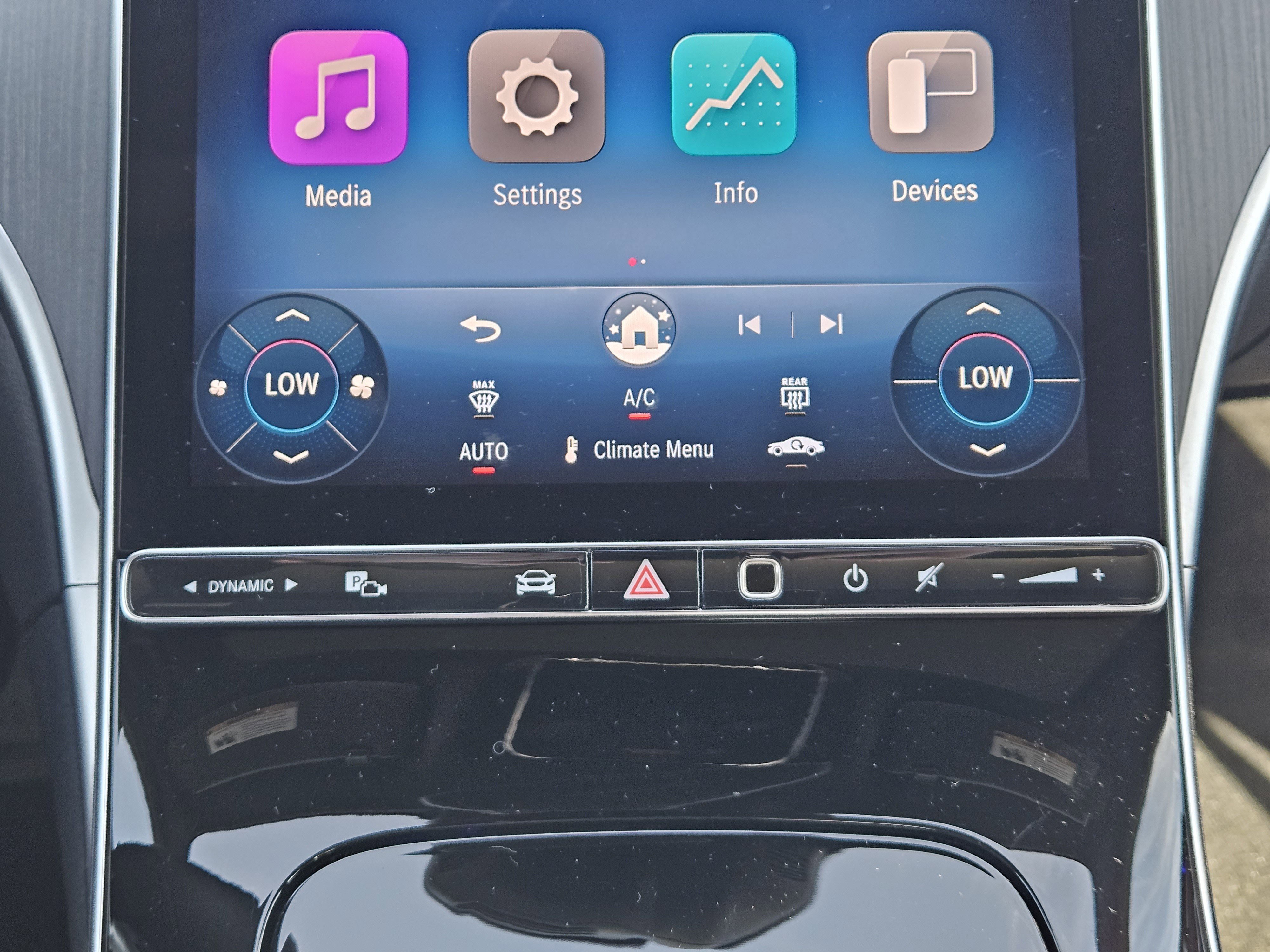 Certified 2025 Mercedes-Benz C 300 Sedan image 19