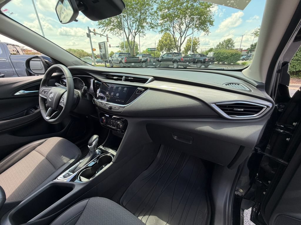 Certified 2023 Buick Encore GX Preferred FWD image 18