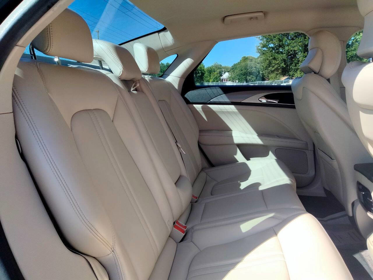 Used 2018 Lincoln MKZ Premiere image 23