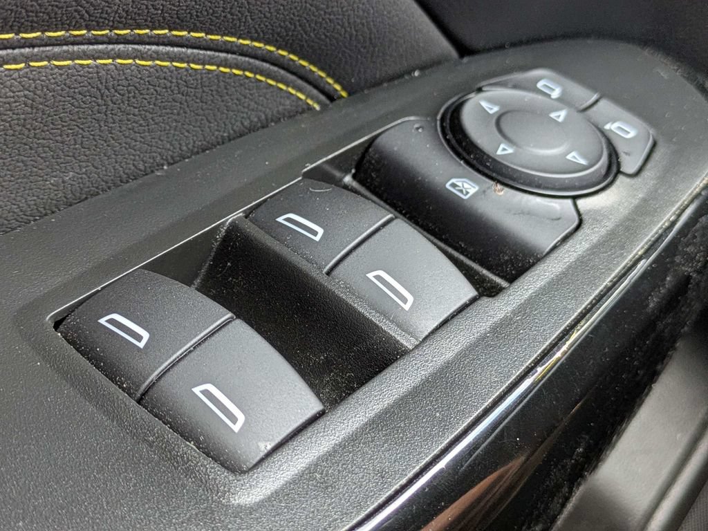Used 2025 Chevrolet Trax ACTIV w/ Sunroof Package FWD image 25