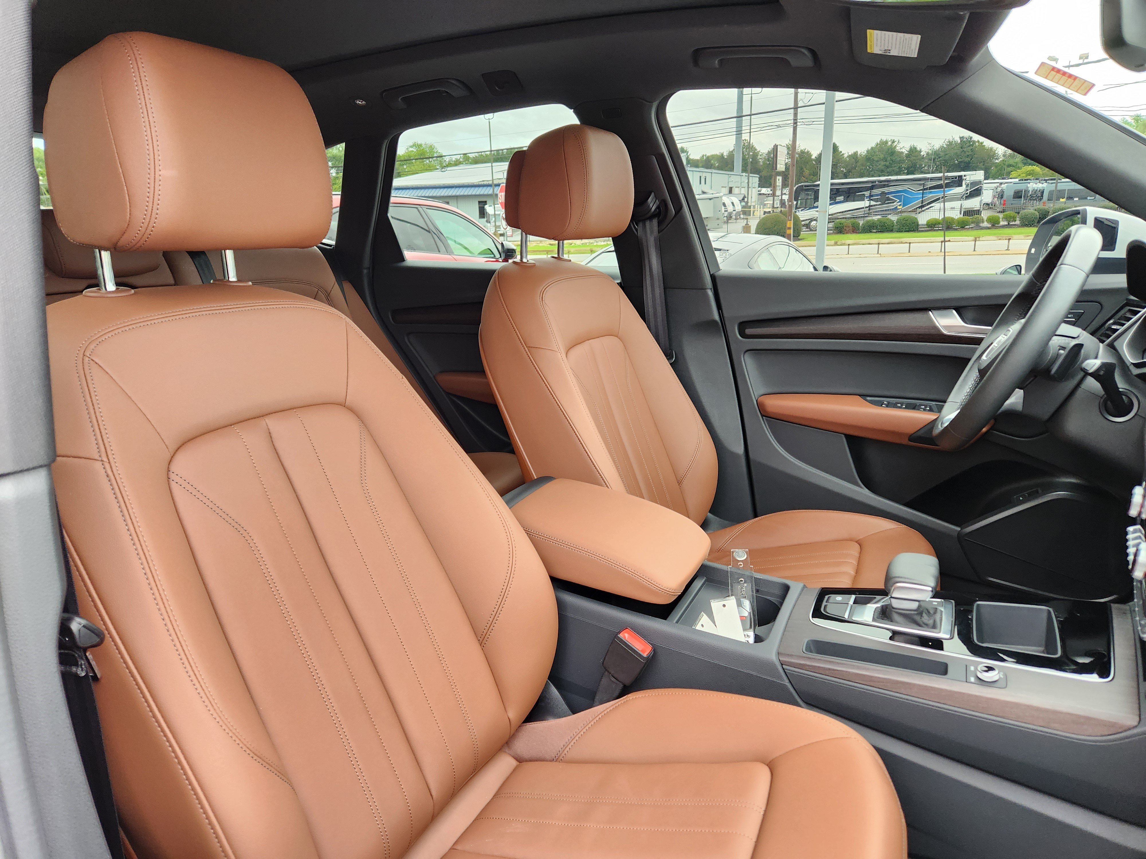 Used 2023 Audi Q5 2.0T Premium w/ Convenience Package AWD/4WD image 16