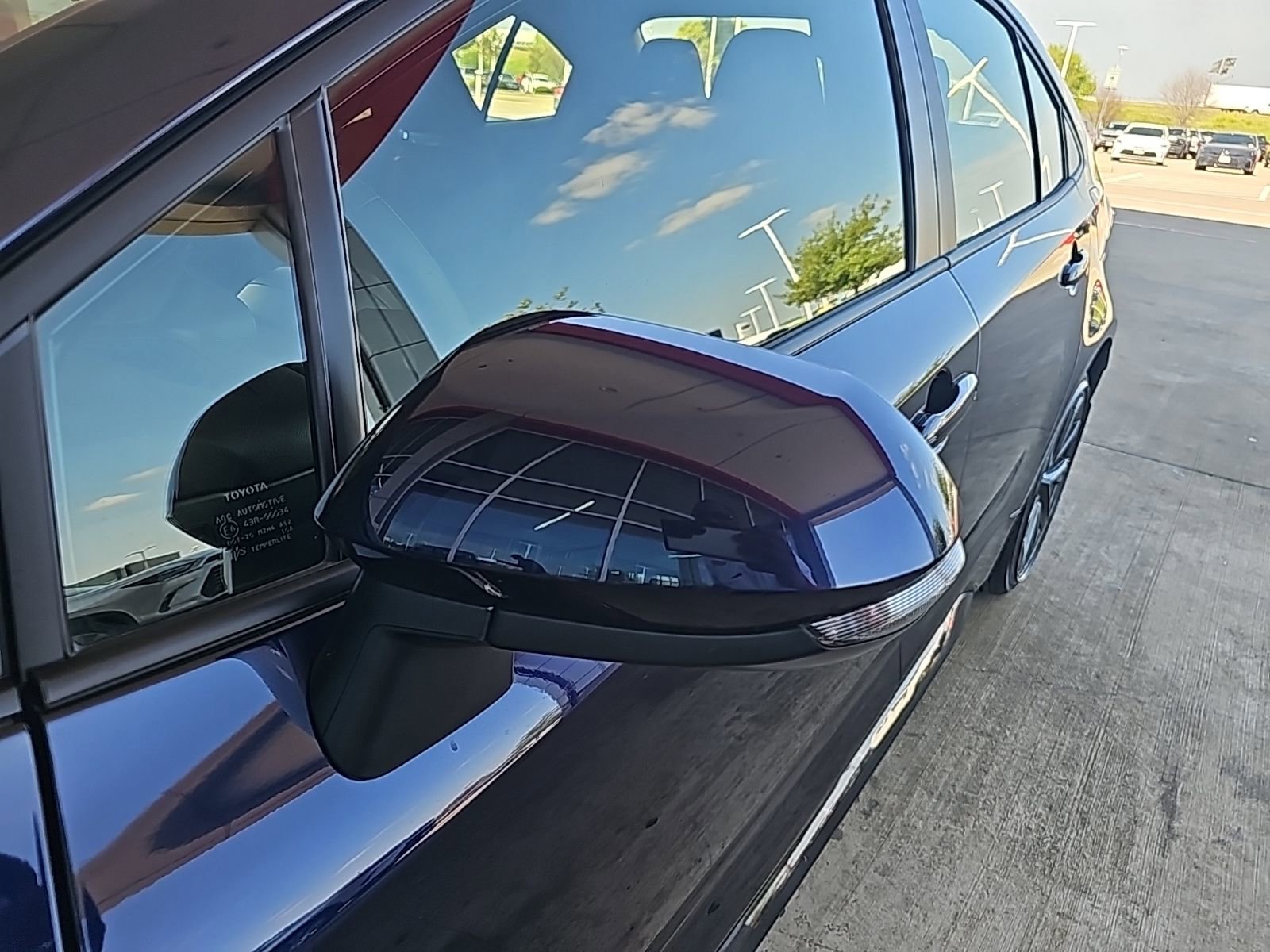 Used 2026 Toyota Corolla SE image 4