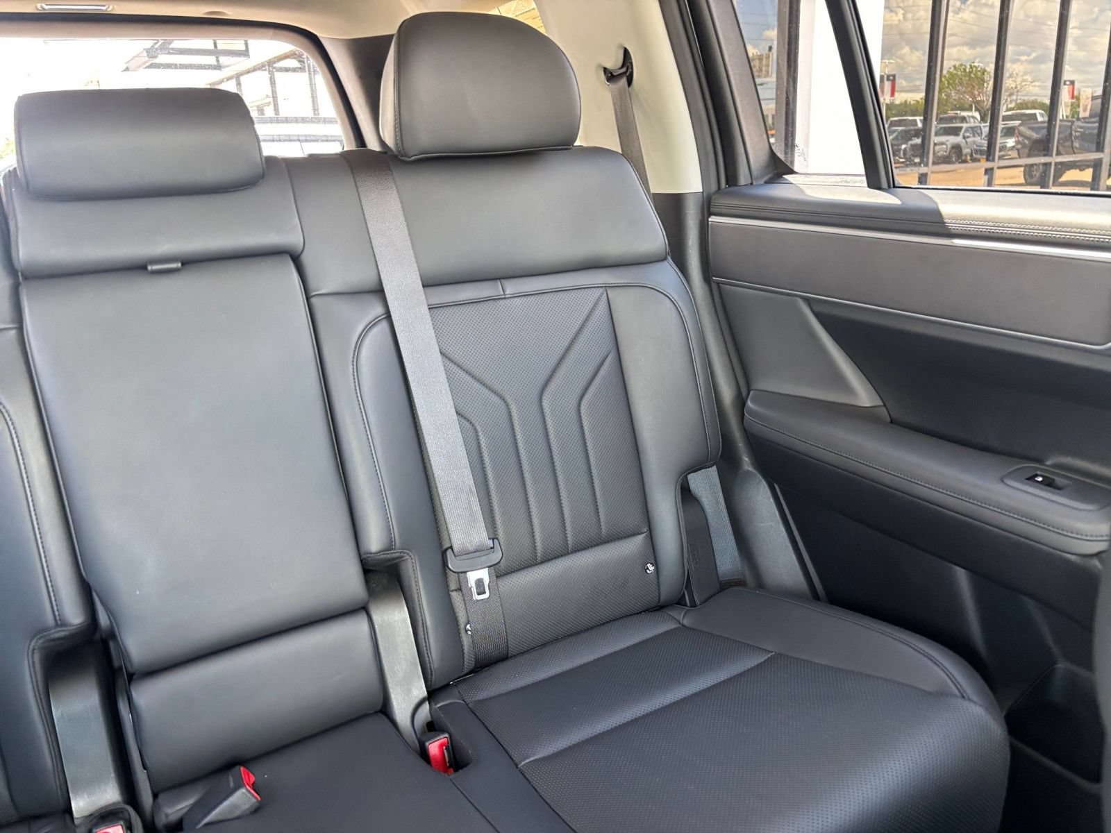 Used 2026 Hyundai Santa Fe SEL FWD image 39