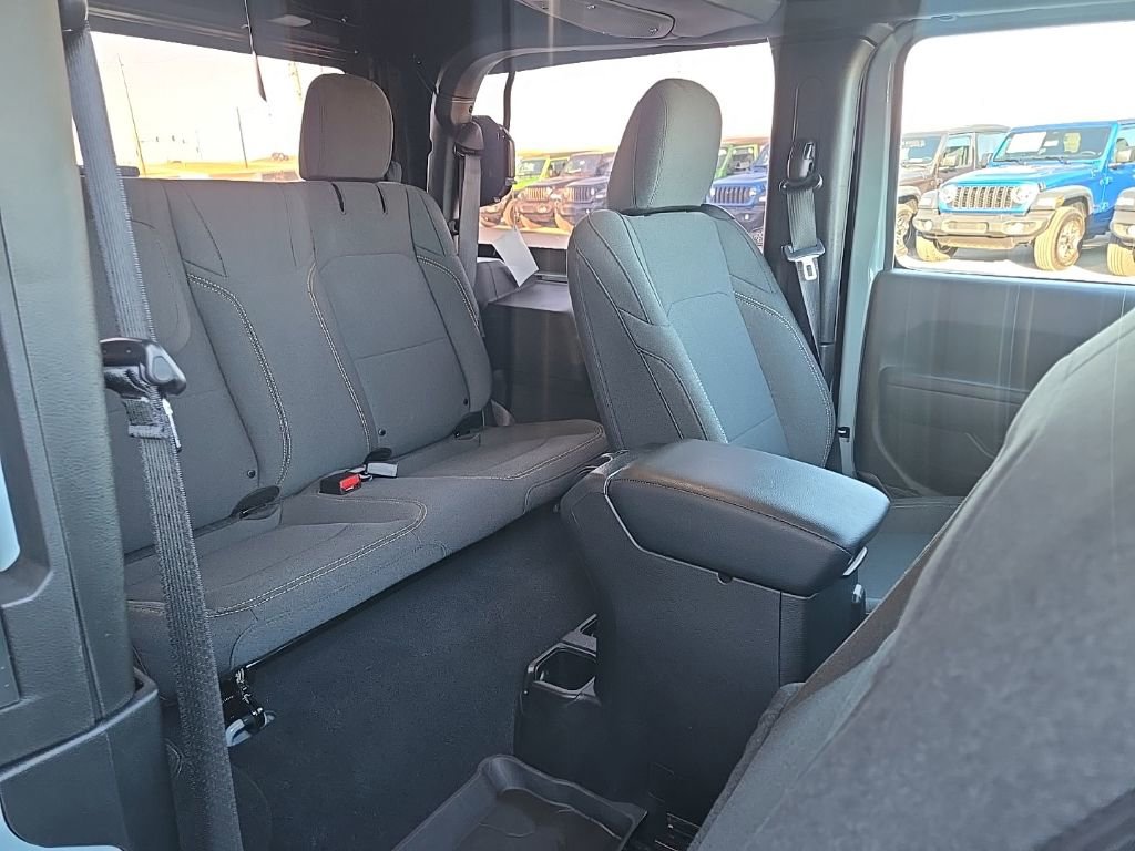 Used 2024 Jeep Wrangler Sport S image 77