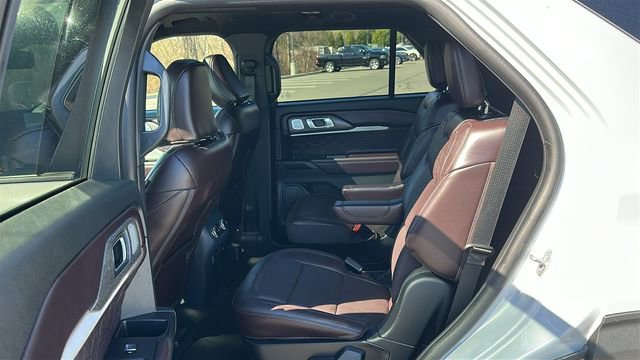 Used 2025 Ford Explorer Platinum w/ LUX Leather Package image 22