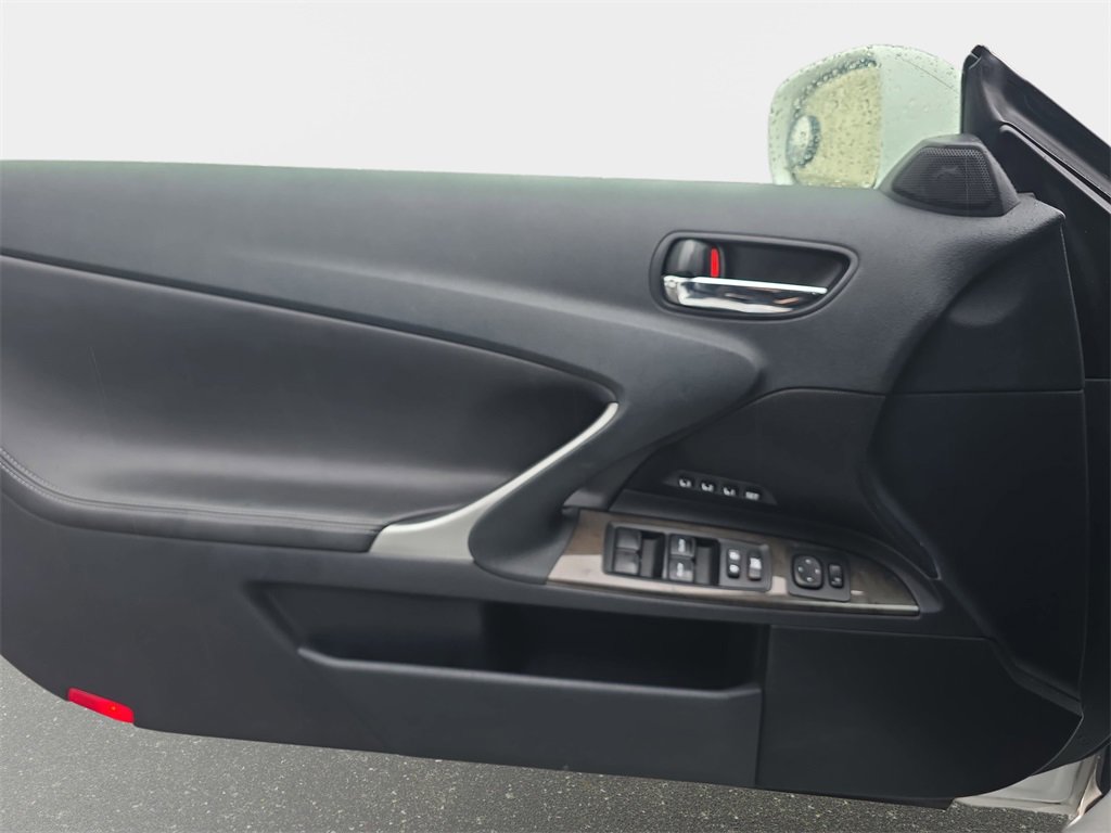 Used 2010 Lexus IS 250C image 32