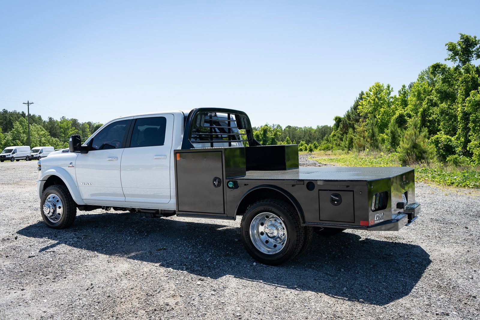 Used 2026 RAM 4500 4x4 Crew Cab DRW w/ Laramie Trim Package image 7
