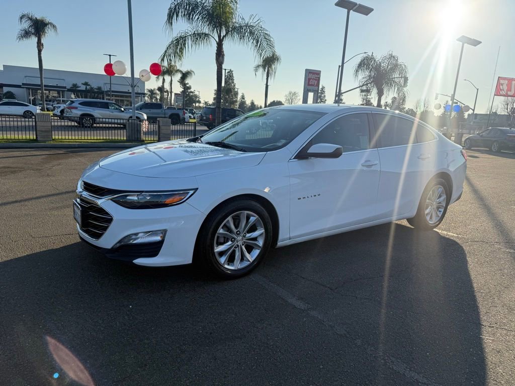 Used 2023 Chevrolet Malibu LT image 3
