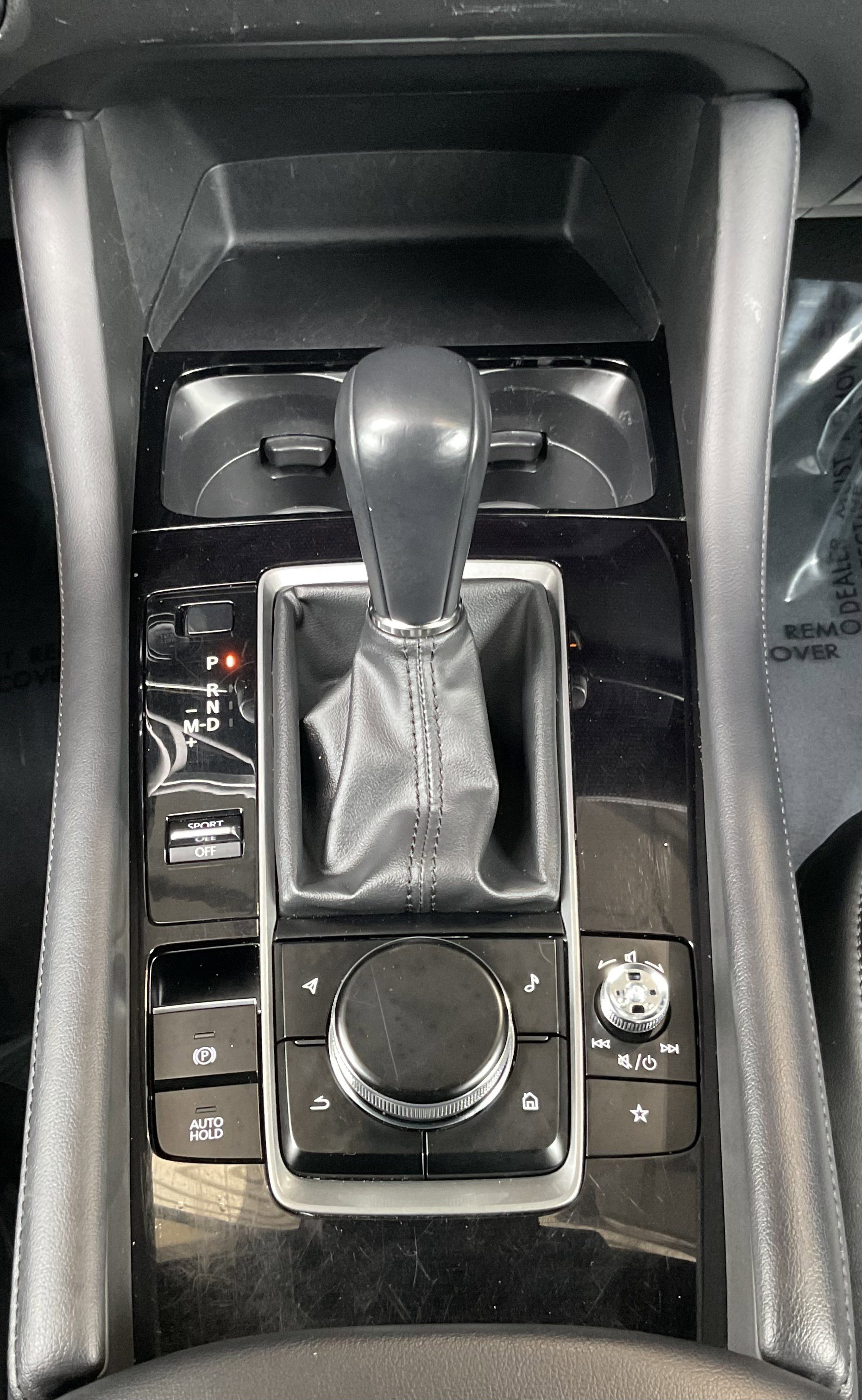 Used 2024 MAZDA MAZDA3 s FWD image 18