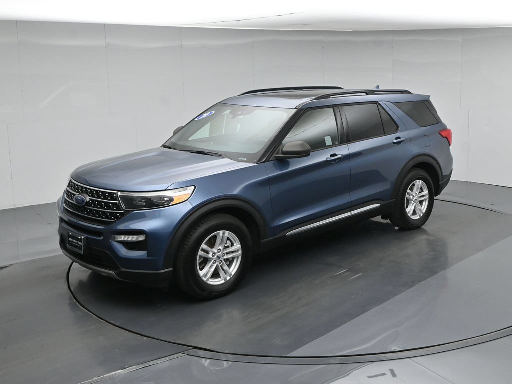 Certified 2020 Ford Explorer XLT w/ Equipment Group 202A RWD image 41