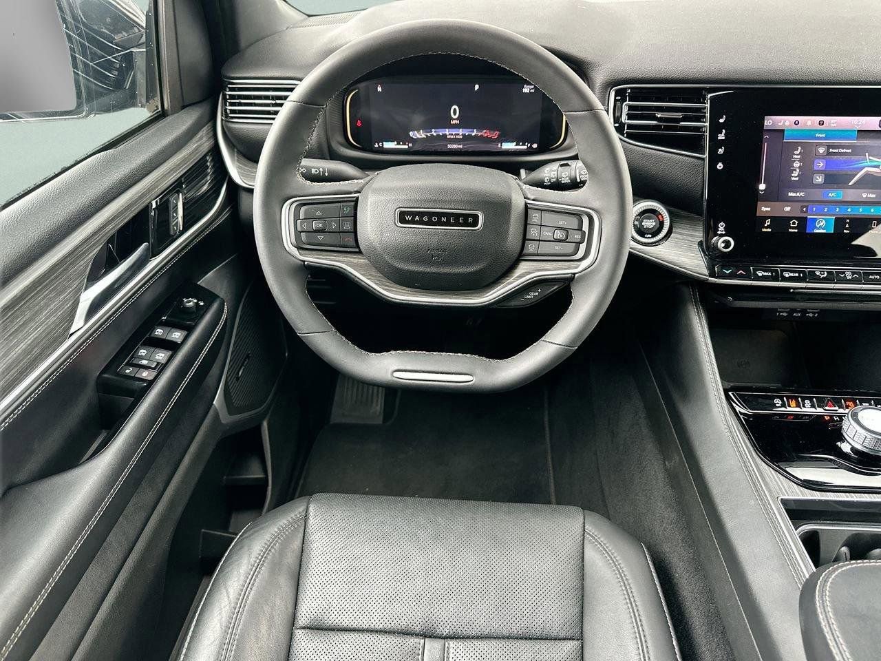 Used 2023 Jeep Wagoneer Series III w/ Preferred Equipment Group image 12