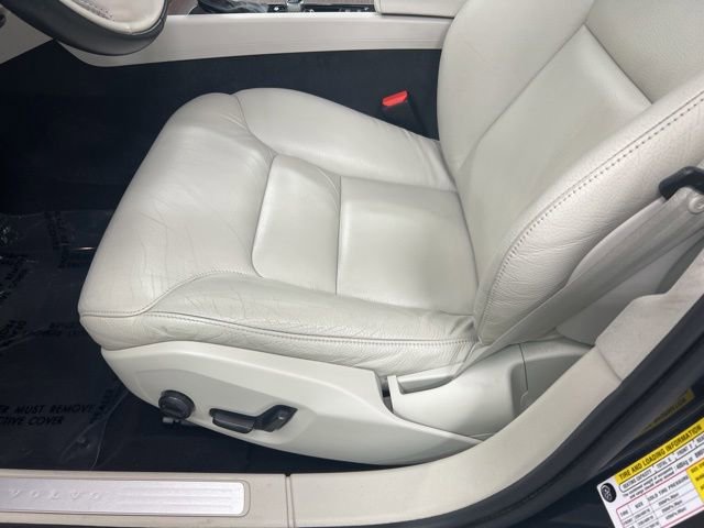 Used 2021 Volvo S60 T5 Momentum w/ Advanced Package AWD/4WD image 14