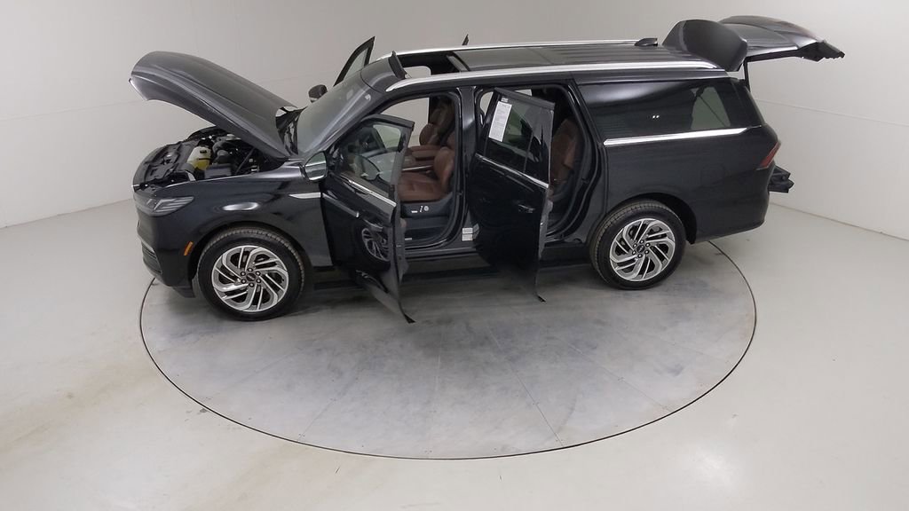 Used 2025 Lincoln Navigator L Reserve image 60