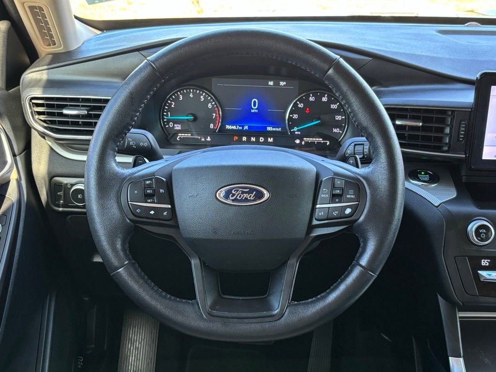 Used 2020 Ford Explorer XLT w/ Equipment Group 202A image 17