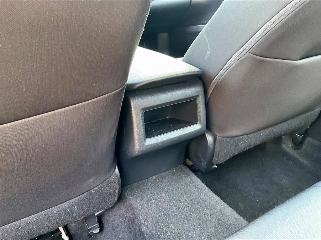 Used 2020 Toyota Camry LE w/ Convenience Package image 29