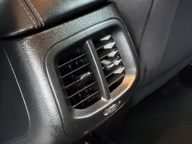 Used 2020 Jeep Cherokee Latitude w/ Cold Weather Group AWD/4WD image 33