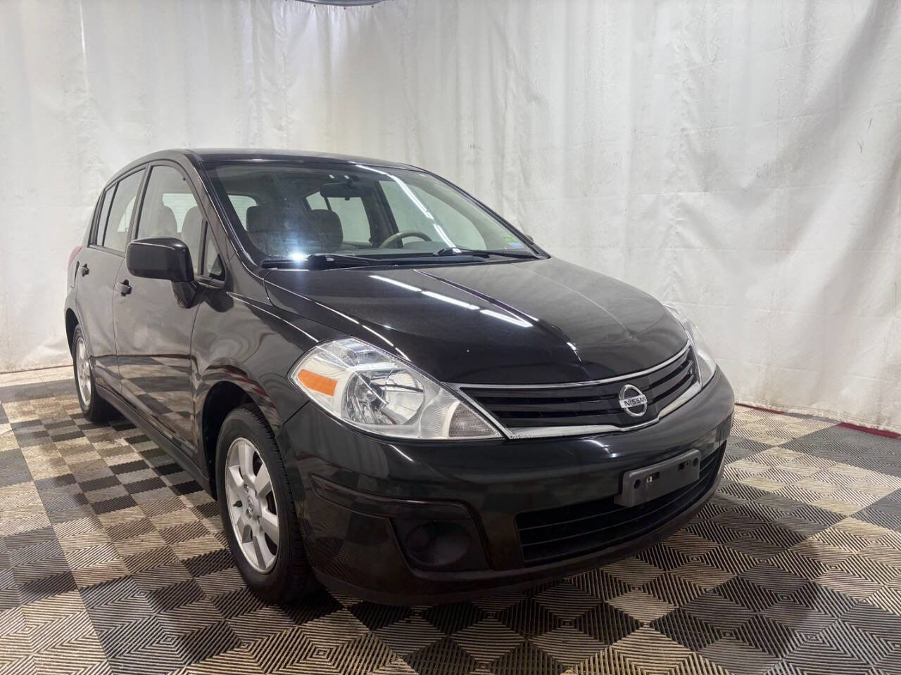 Used 2012 Nissan Versa 1.8 S w/ Special Edition Pkg image 3
