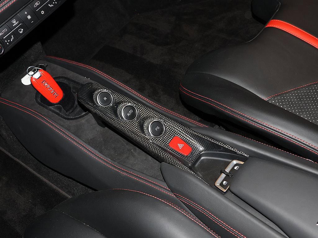 Certified 2021 Ferrari F8 Tributo RWD image 93