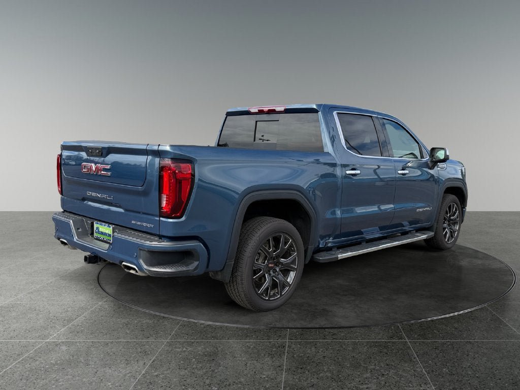 Used 2024 GMC Sierra 1500 Denali AWD/4WD image 9